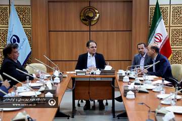 جلسه راه اندازی مطالعات کوهورت از میانسالی تا سالمندی در مرکز تحقیقات اردکان